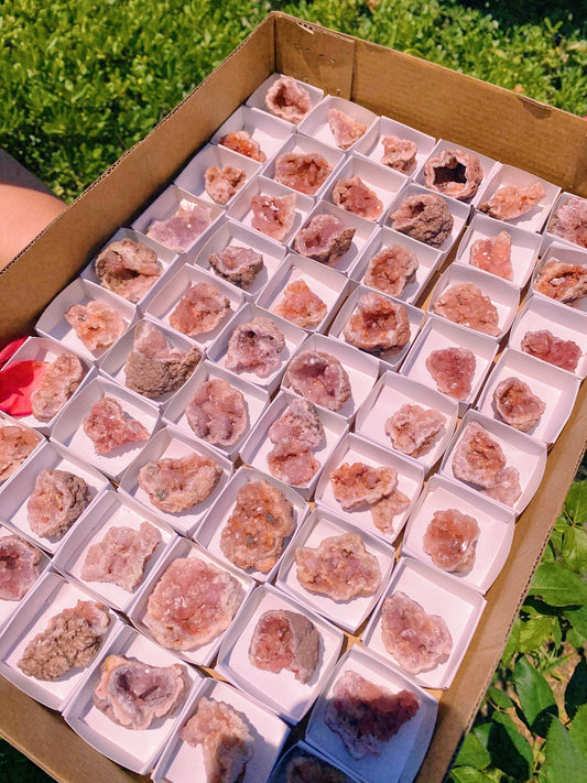 ------Pink Amethyst Geode--------------(Free shipping for this product)