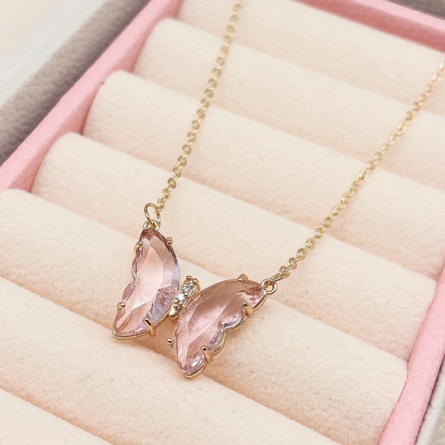 Shiny Cute Butterfly Pendant & Necklace