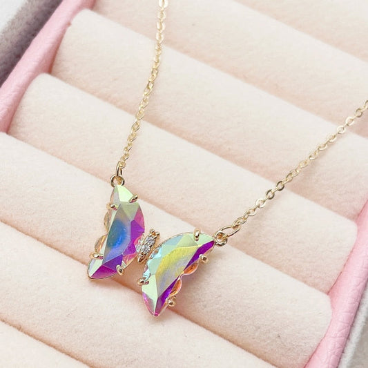 Shiny Cute Butterfly Pendant & Necklace